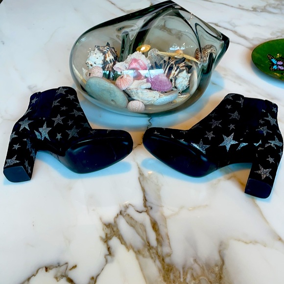 Saint Laurent Babies 90 Chelsea Boots - Picture 7 of 7